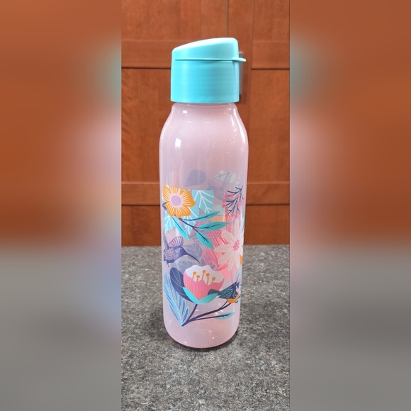 𝘽𝙡𝙪𝙨𝙝𝙞𝙣𝙜 𝙈𝙚𝙖𝙙𝙤𝙬 𝙈𝙚𝙙𝙞𝙪𝙢 𝙀𝙘𝙤 𝙒𝙖𝙩𝙚𝙧 𝘽𝙤𝙩𝙩𝙡𝙚 - Picture 2 of 4